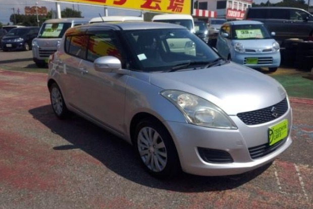 2013 SUZUKI SWIFT